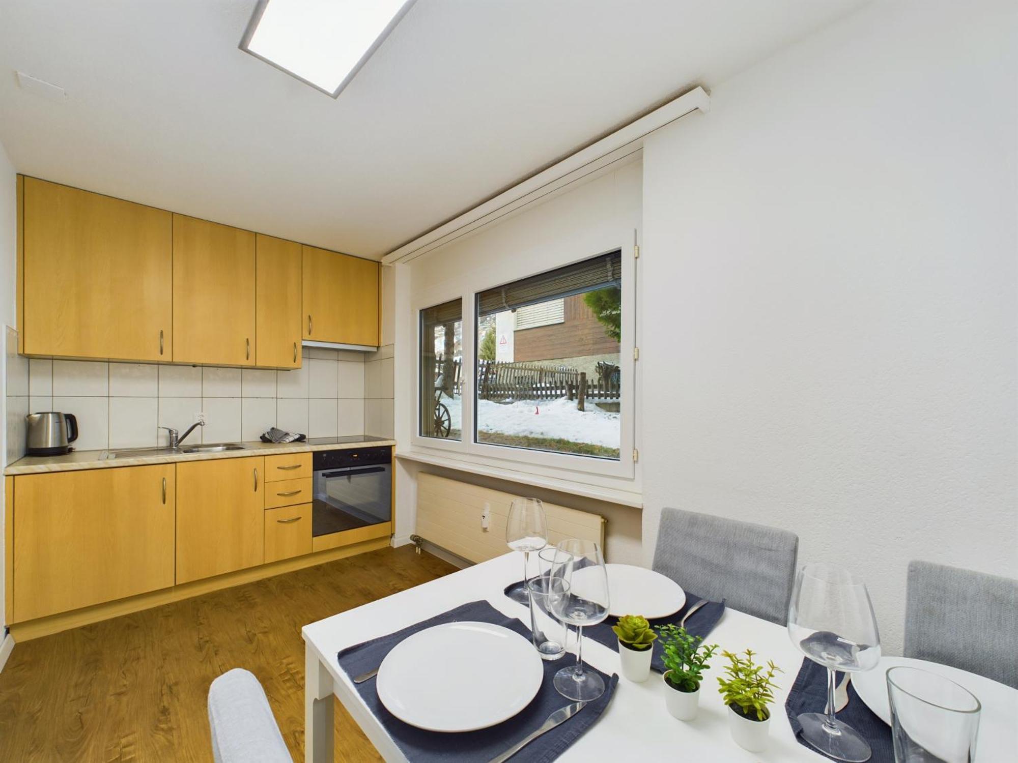 Alpine Retreat 4 Person Apartment Near Zermatt With Parking! Täsch Zewnętrze zdjęcie
